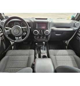 Options :GPS intégréRégulateur de vitesseHardtop amovibleAttelage